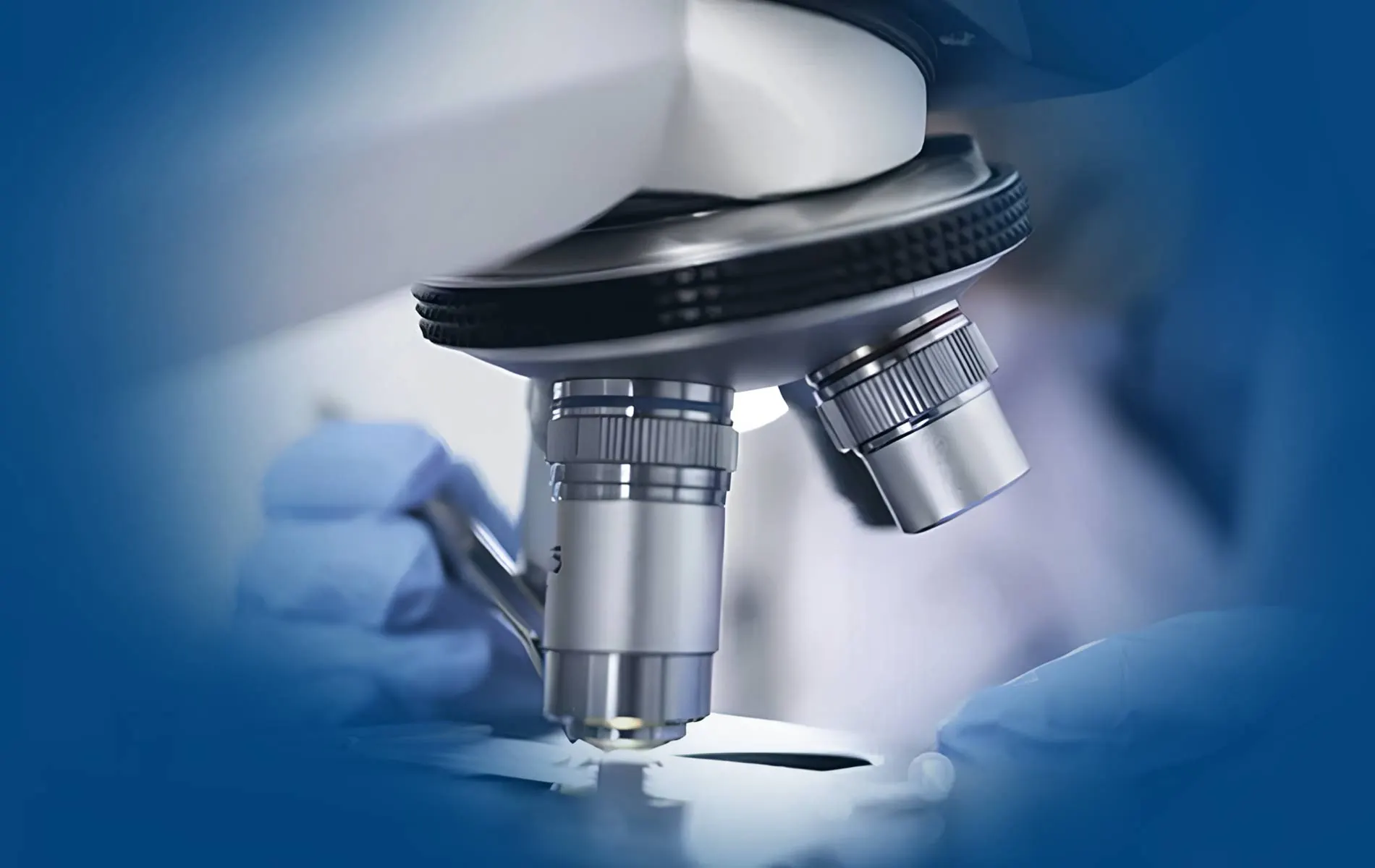 Scientific research microscope